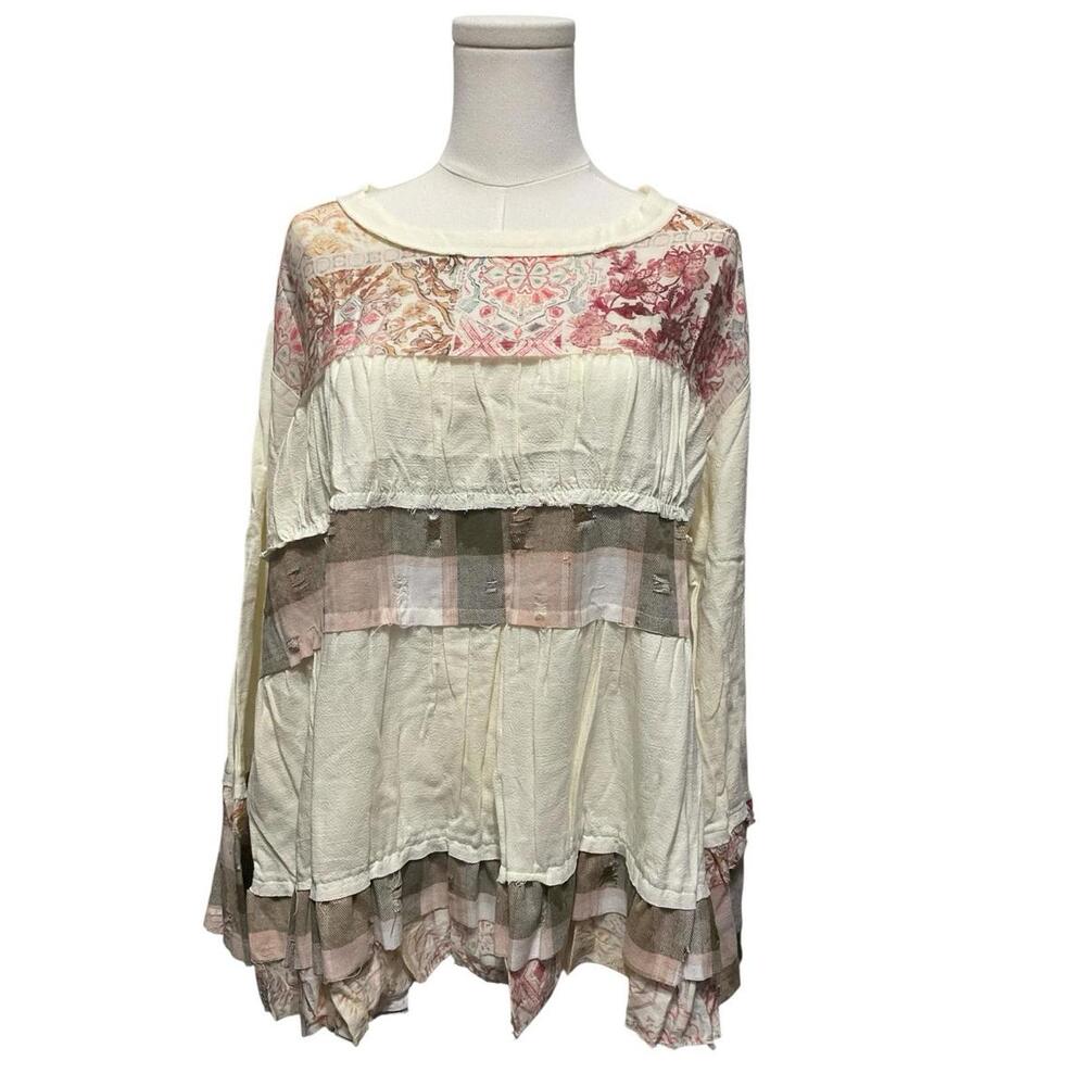 POL NWT Large Boho Patchwork Top Cream Floral Lay… - image 2